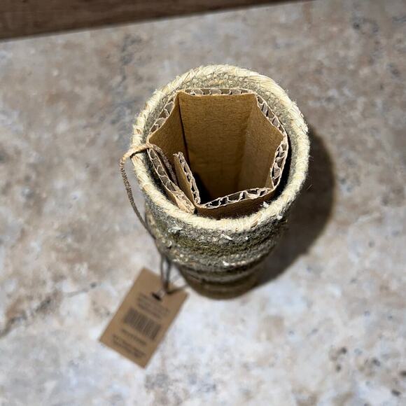 Natural Seagrass Woven Napkin Rings Creative Co-Op Made in India 2” Set of 4 Rnd - Picture 6 of 8